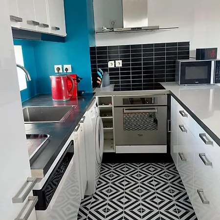 Apartamento Comfortable 50 M With Parking *