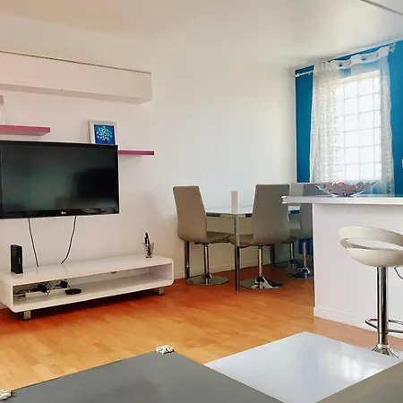 Apartamento Comfortable 50 M With Parking *