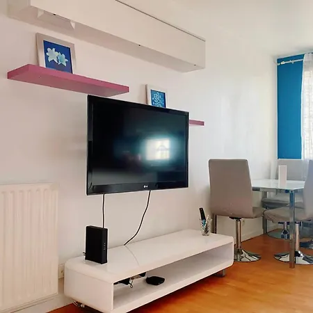 Apartamento Comfortable 50 M With Parking *